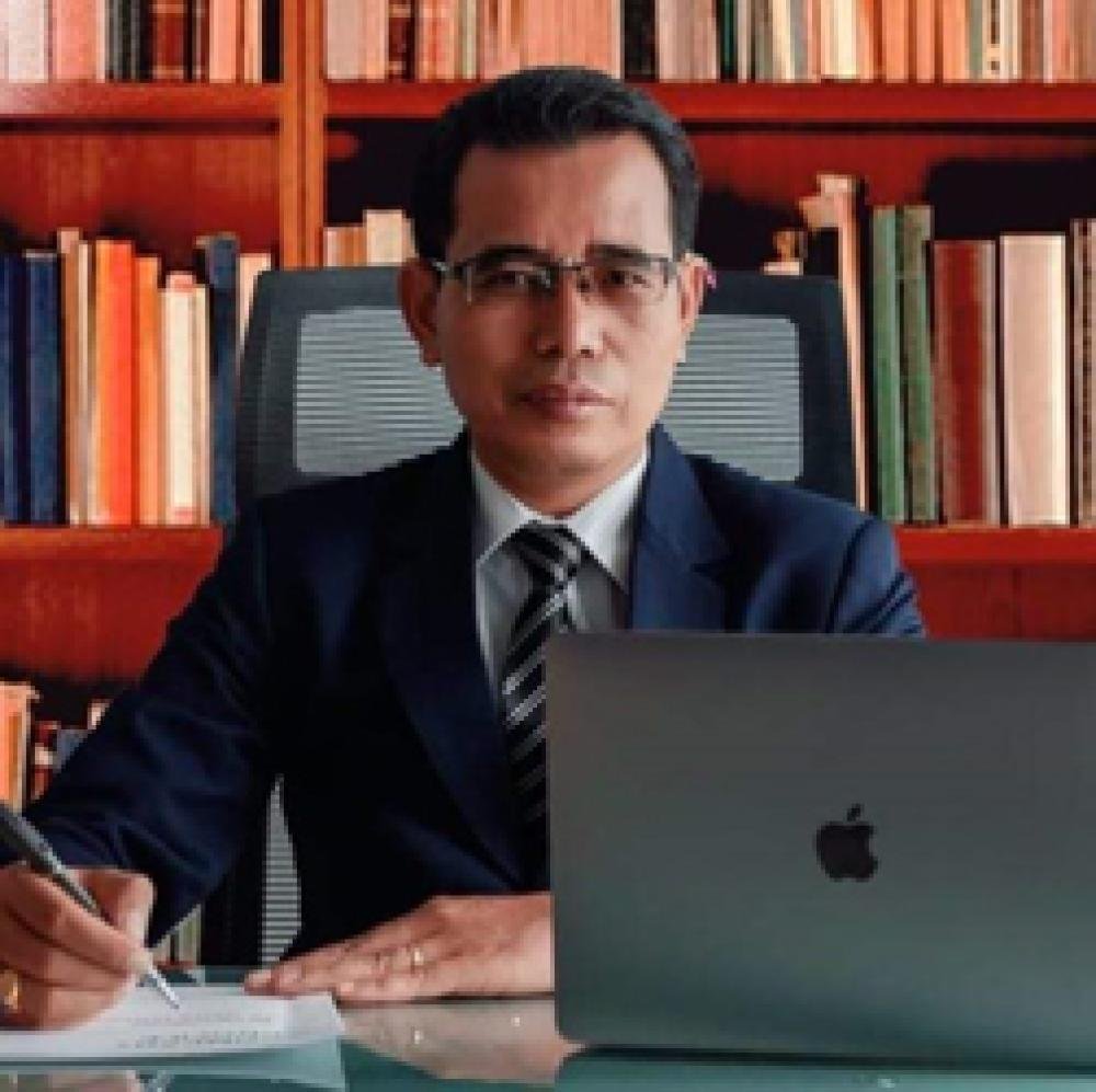 Pergulatan Leksikon Menyepi dan Menakbir dalam Perspektif Linguistik Terapan